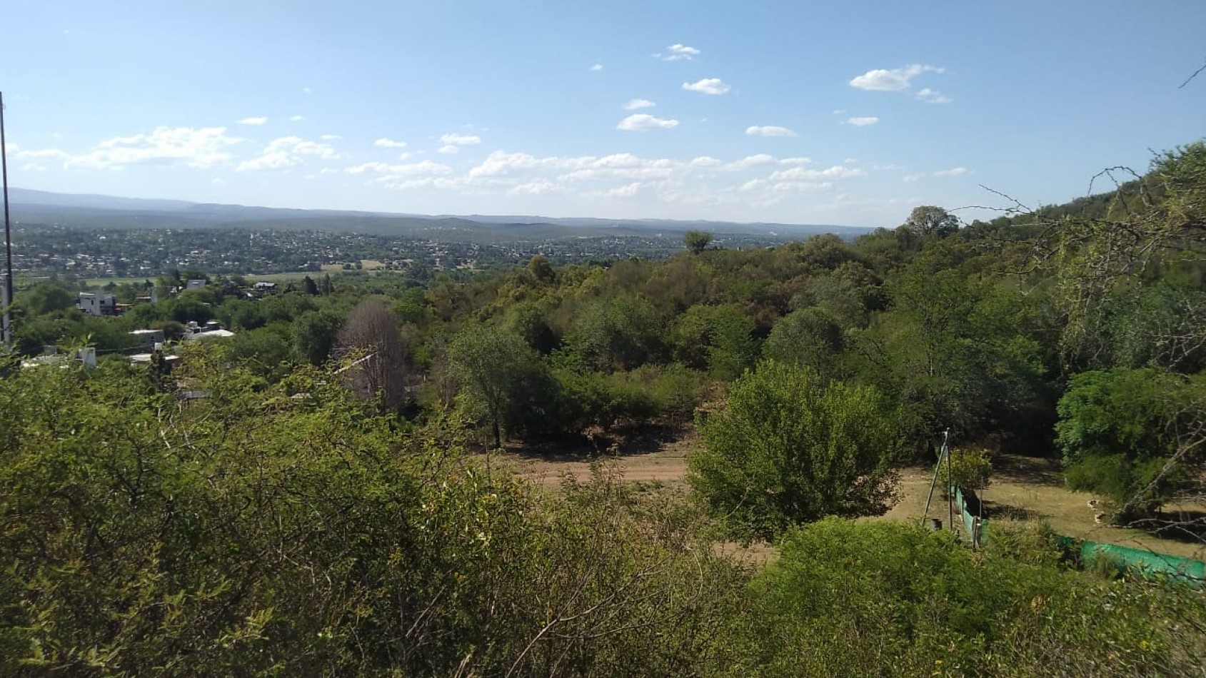 Gan lote en la rotonda de la Comuna San Roque