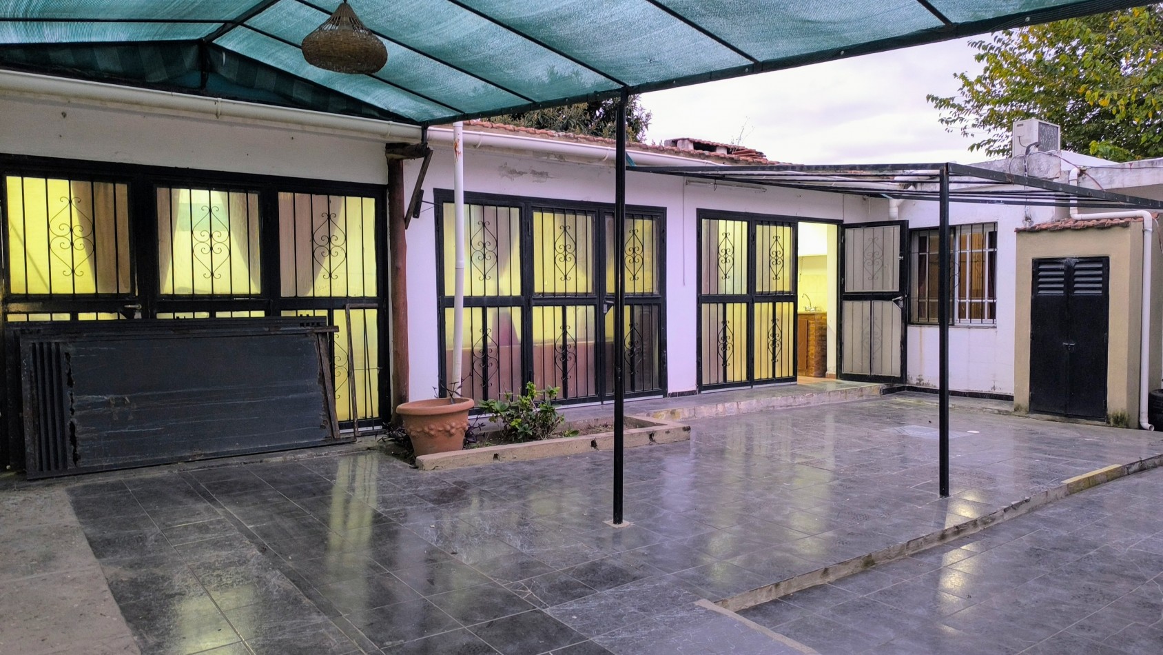Oportunidad casa   de 3 dorm. en Villa Carlos Paz 