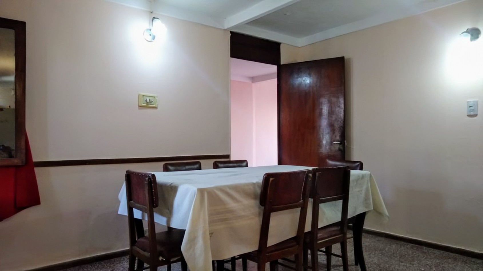  Oportunidad de Venta! Casa  mas monoambiente- Alto Alberdi -Cba