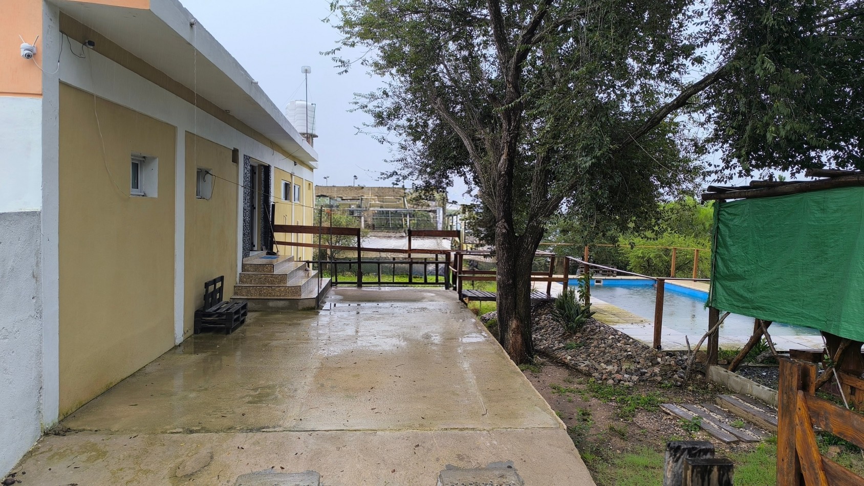 Alquilo x2 años en Siquiman c/pileta, 2 dorm.