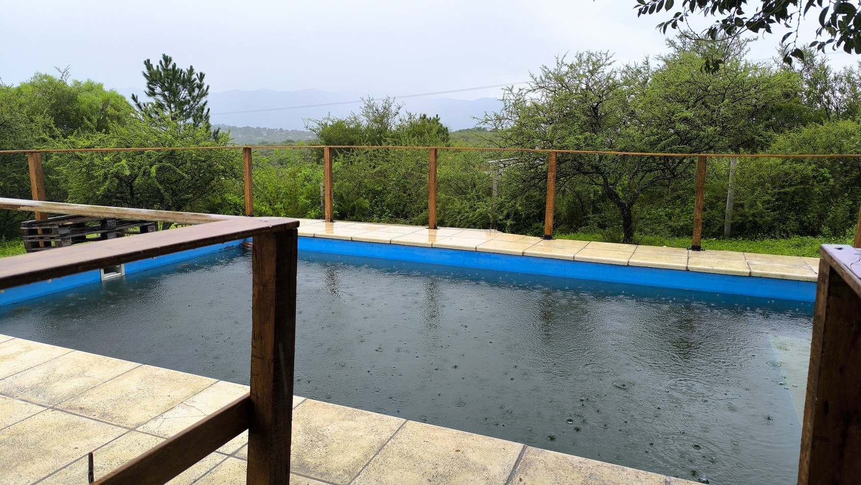 Alquilo x2 años en Siquiman c/pileta, 2 dorm.