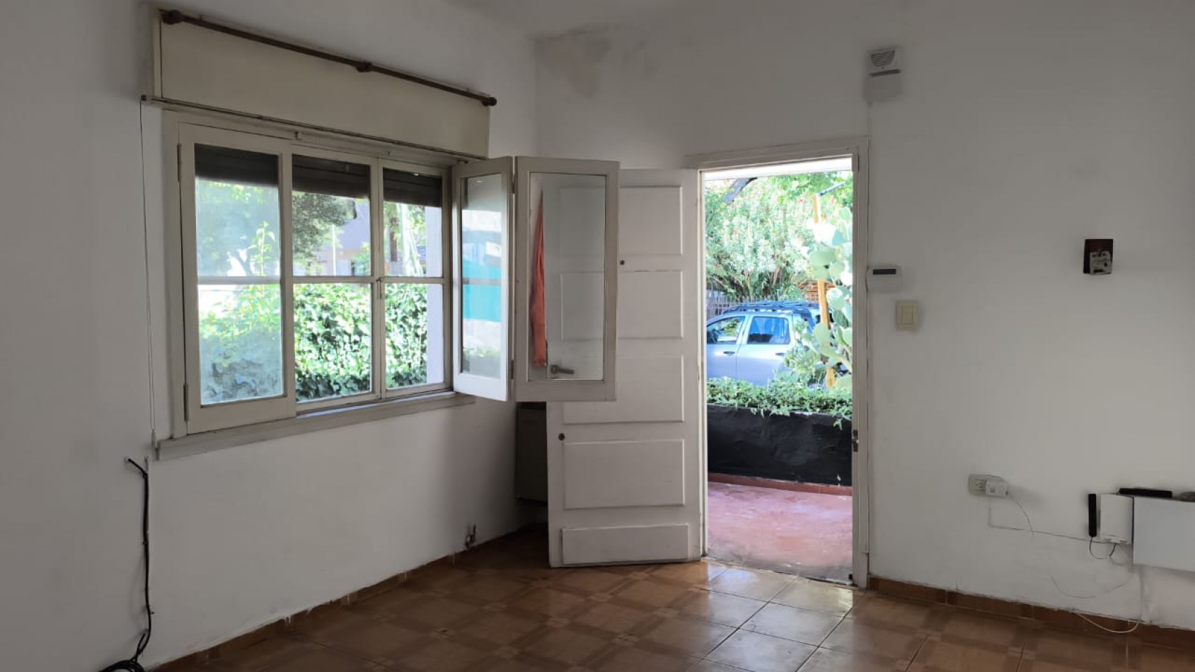 Oportunidad en Villa Carlos Paz - Casa + Depto, ideal vivienda + renta 