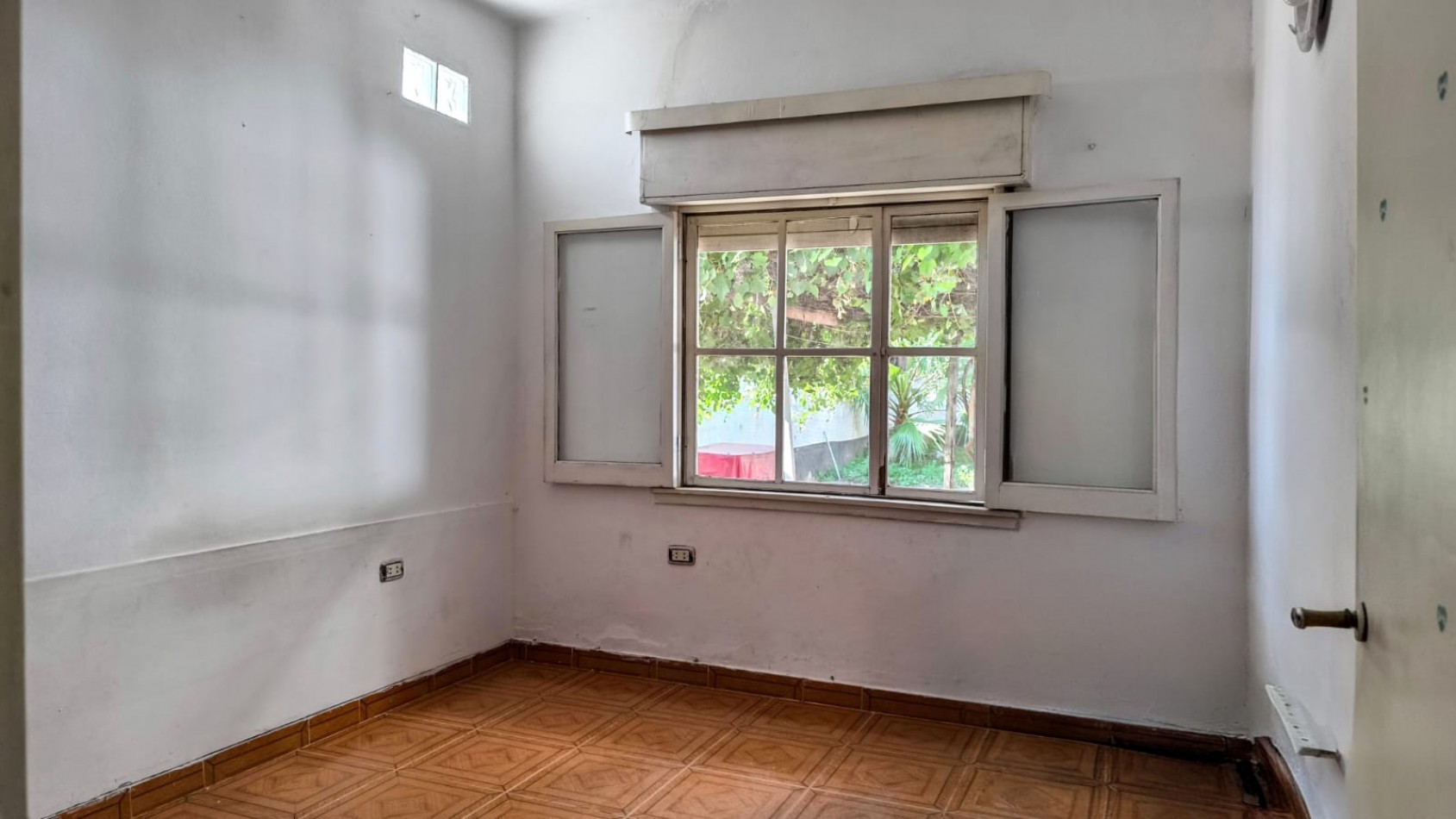 Oportunidad en Villa Carlos Paz - Casa + Depto, ideal vivienda + renta 