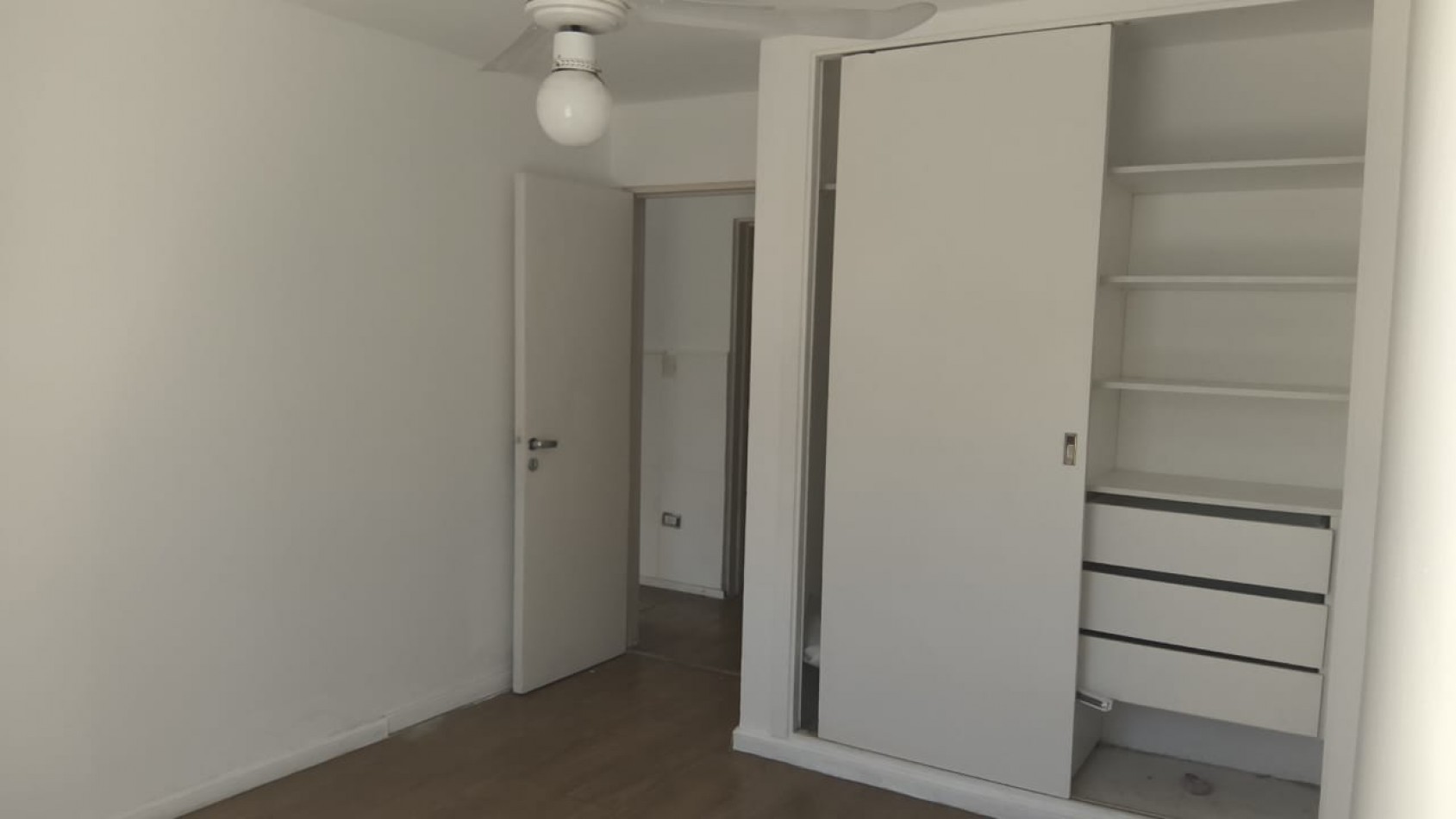 Vendo Depto de categoria 2 dorm.c/cochera en Housing Sureño -Cordoba capital 