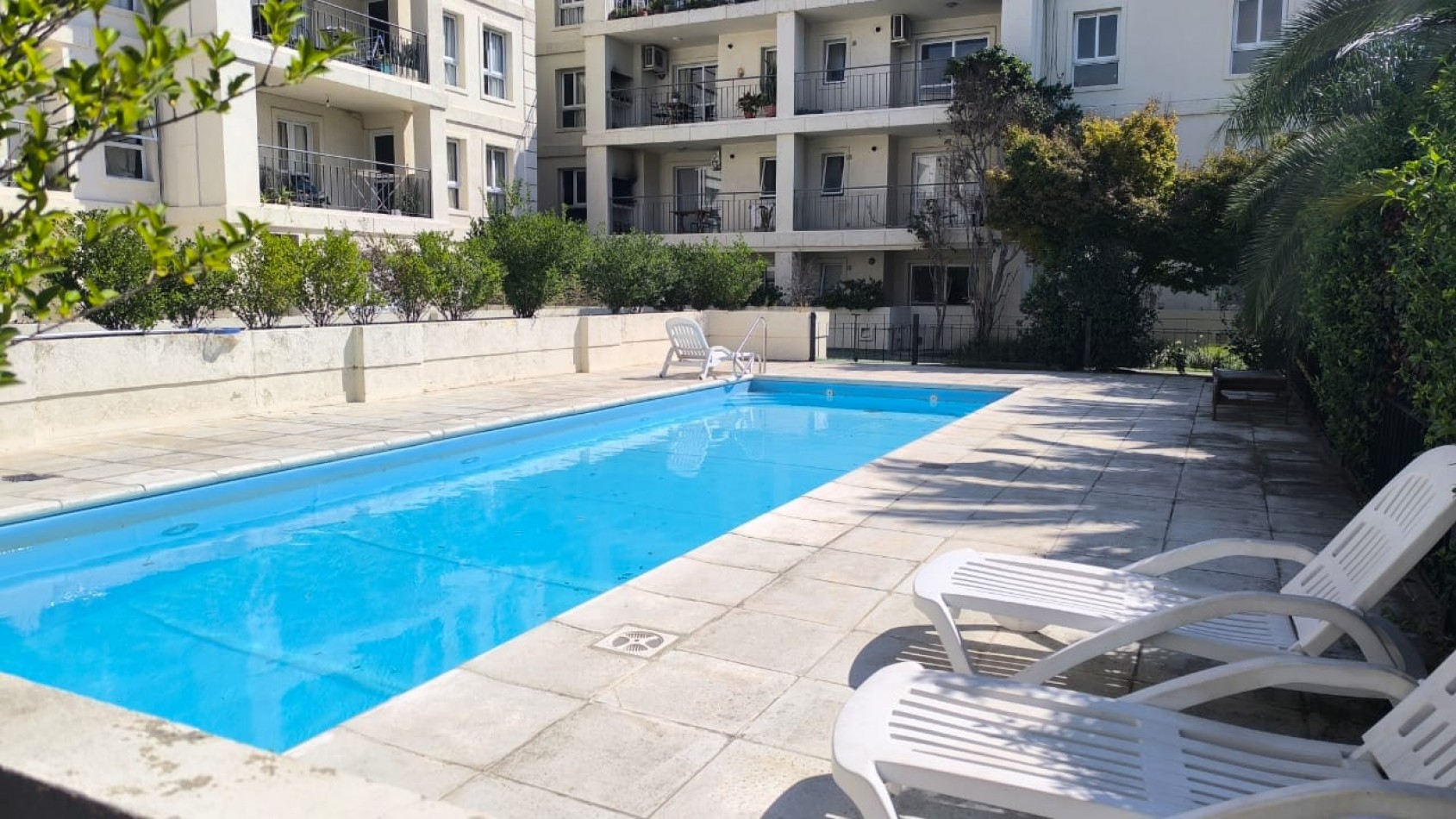 Vendo Depto de categoria 2 dorm.c/cochera en Housing Sureño -Cordoba capital 