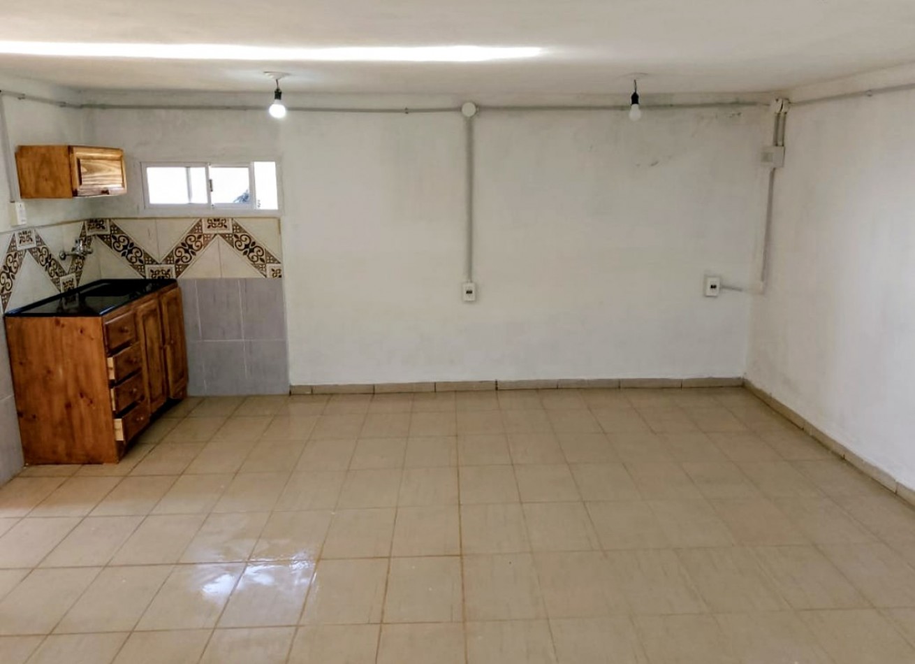 Alquilo x1 o 2 años Monoambiente en Siquiman