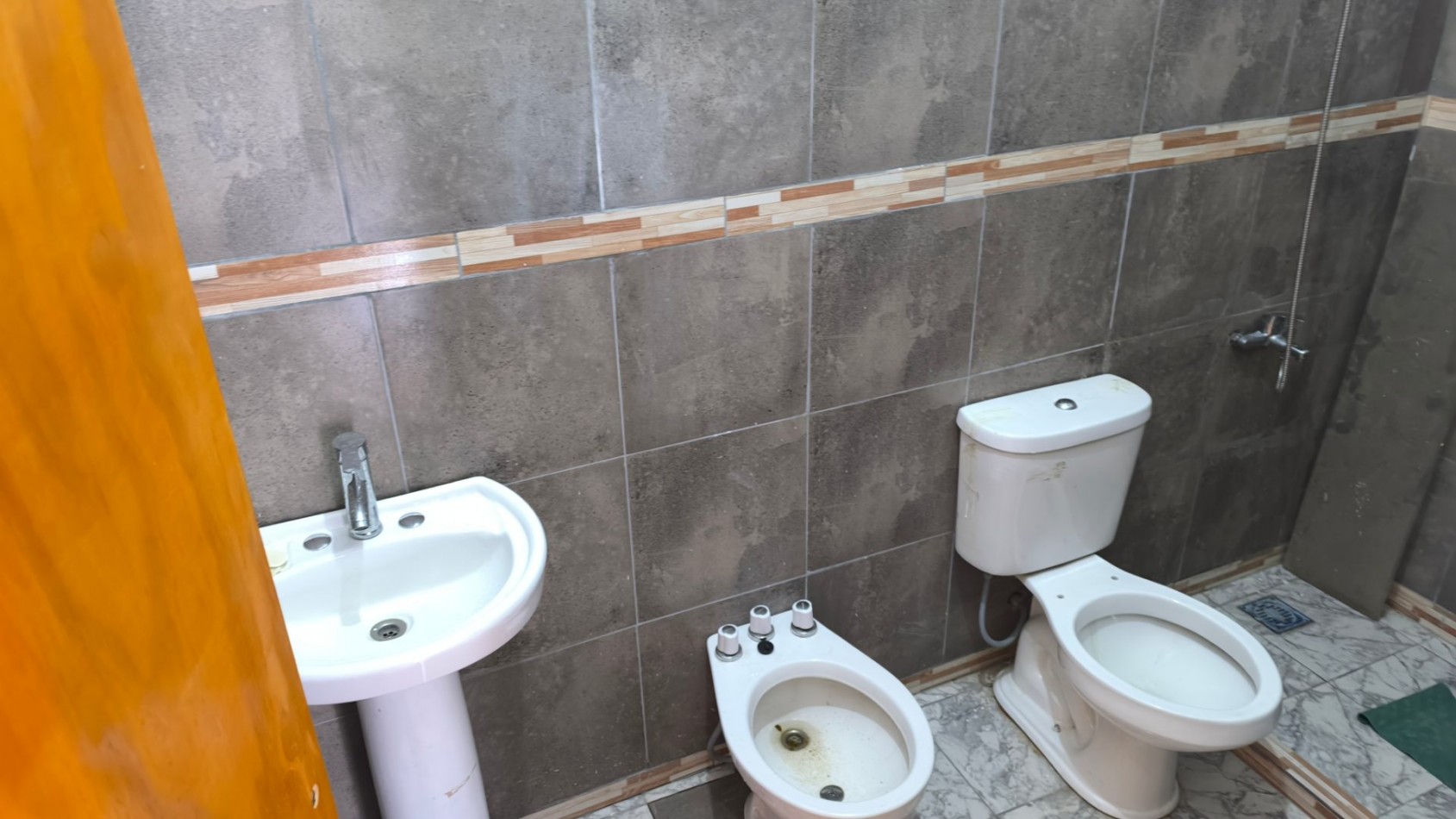 ALQUILER AMOBLADO DE MONOAMBIENTE-SIQUIMAN