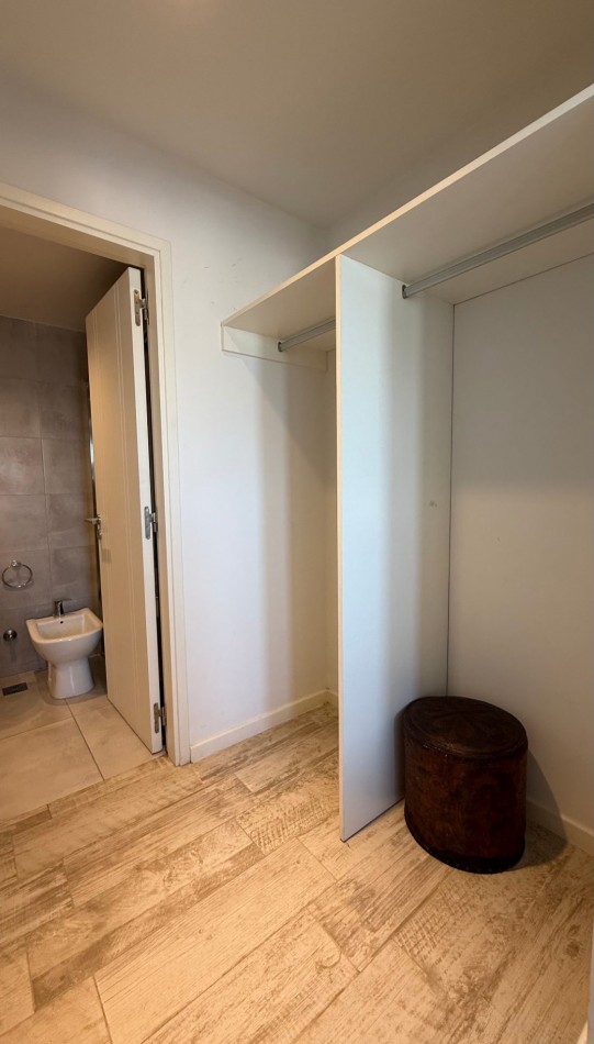EN VENTA  DEPTO DE CATEGORIA-2 DORM. -QUATRO HOUSING -Viyetes 1331