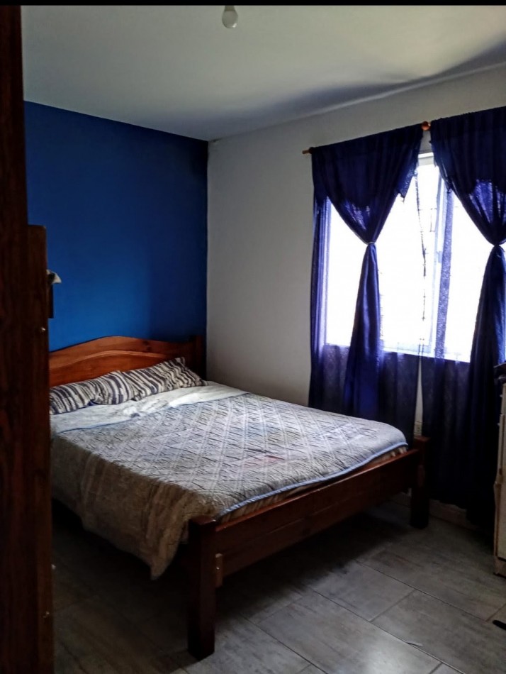 VENDO CASA C/PILETA DE 2 DORM._ VILLA LOS AROMOS