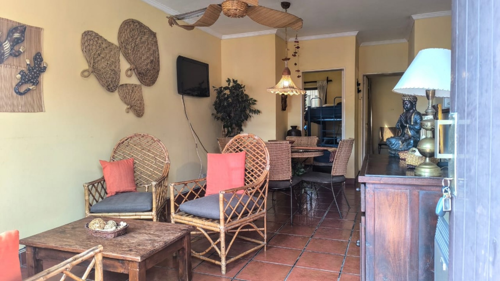 VENDO DEPTO EN COMPLEJO JARDIN DEL LAGO-V. CARLOS PAZ A50MTRS COSTANERA-2 DORM