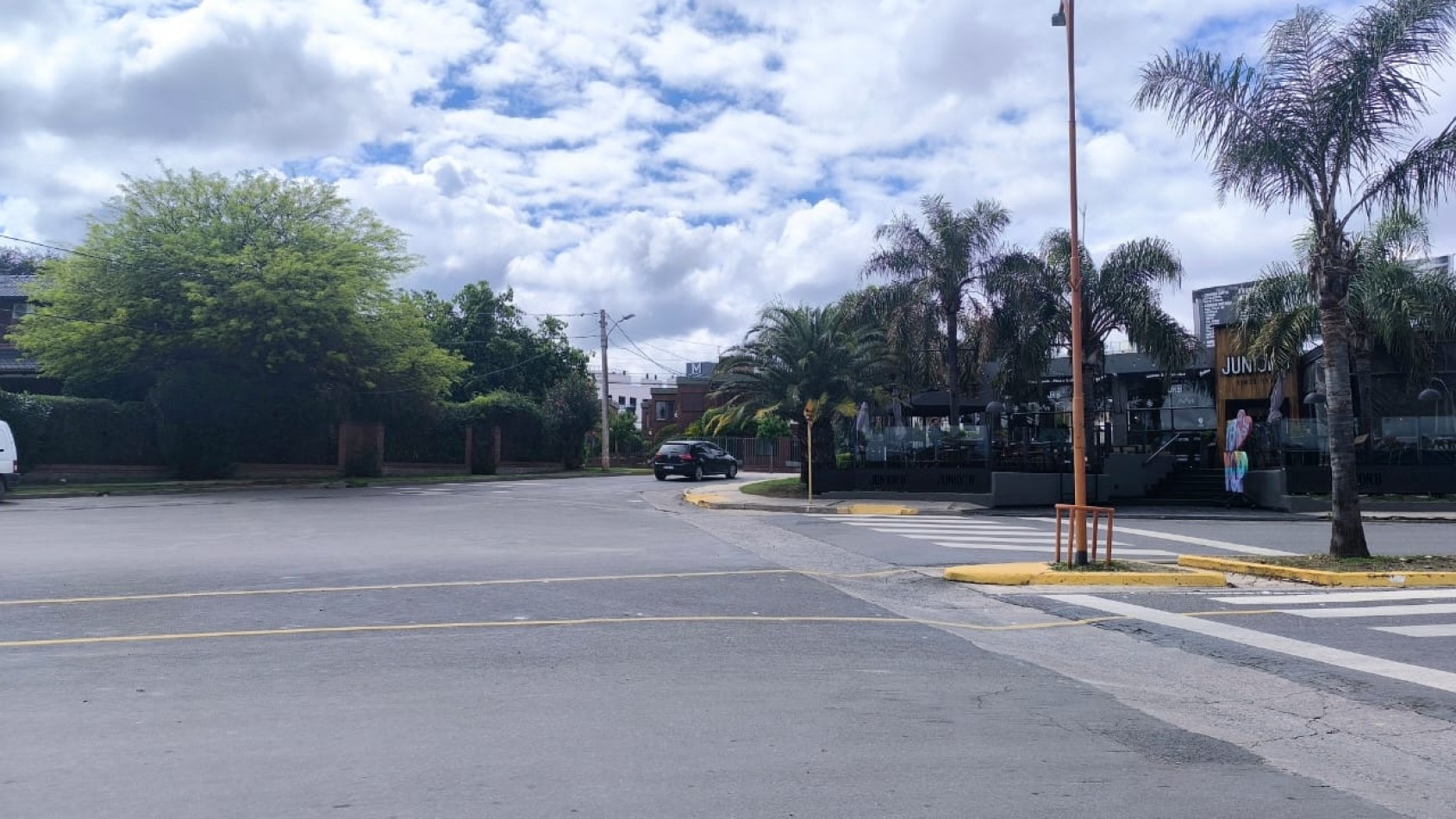 VENDO DEPTO EN COMPLEJO JARDIN DEL LAGO-V. CARLOS PAZ A50MTRS COSTANERA-2 DORM
