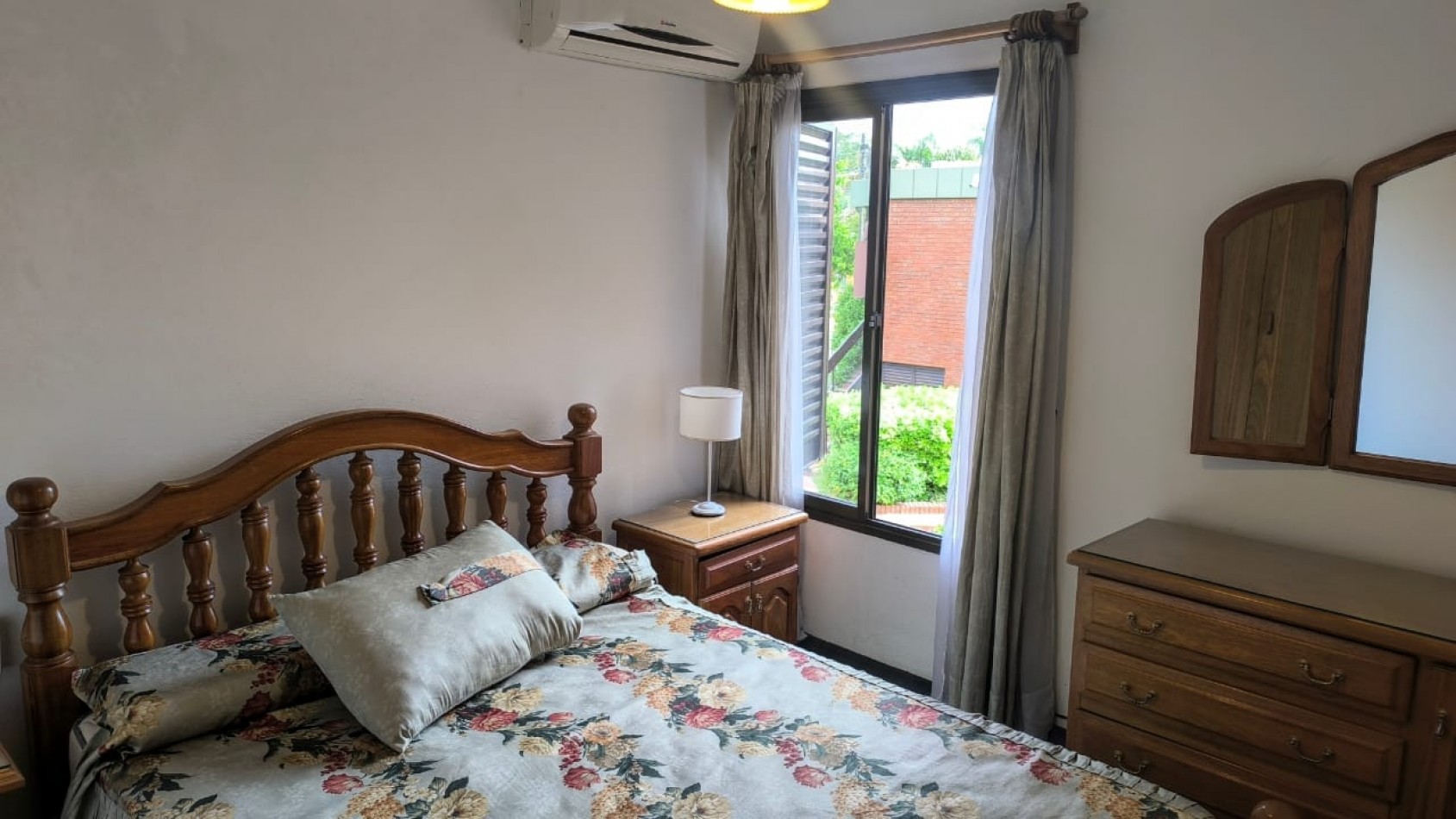 VENDO DEPTO EN V. CARLOS PAZ A50MTRS COSTANERA-2 DORM