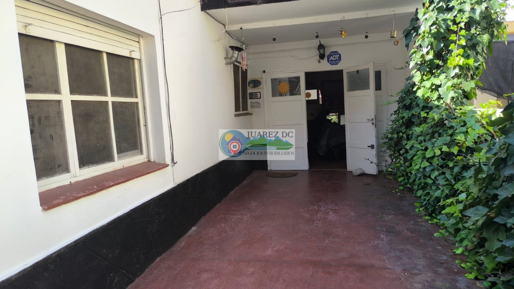 Oportunidad en Villa Carlos Paz - Casa + Depto, ideal vivienda + renta 