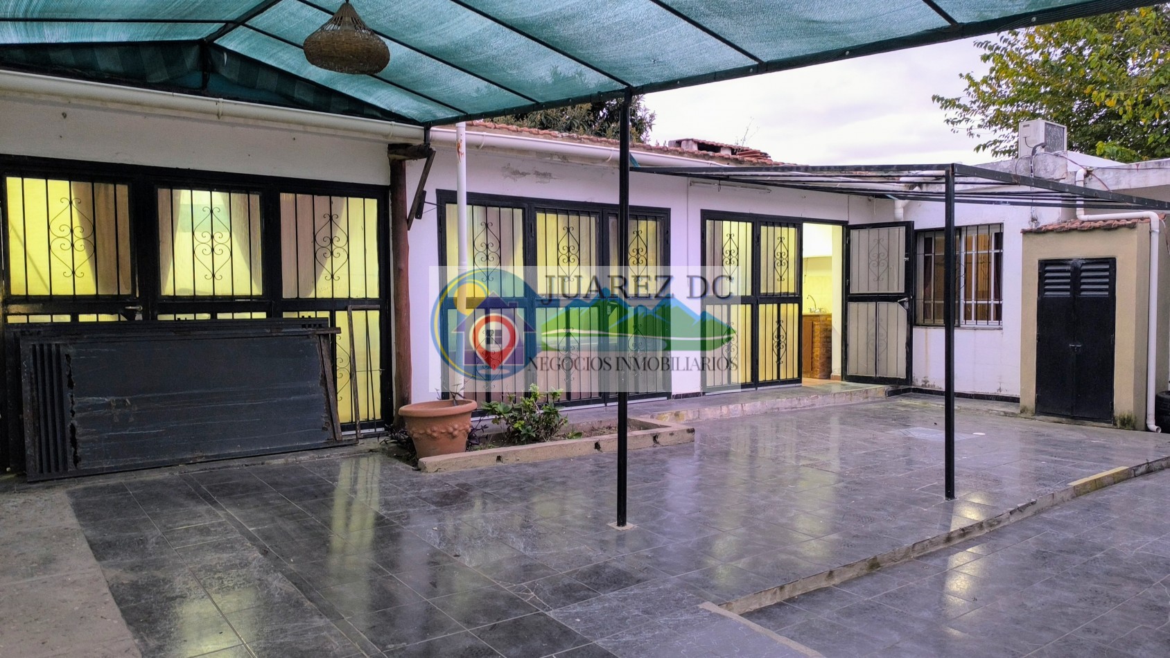 REBAJADA  casa de 3 dorm./ 2 baños-Villa Carlos Paz 