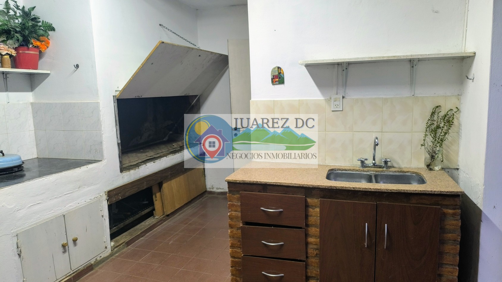 REBAJADA  casa de 3 dorm./ 2 baños-Villa Carlos Paz 
