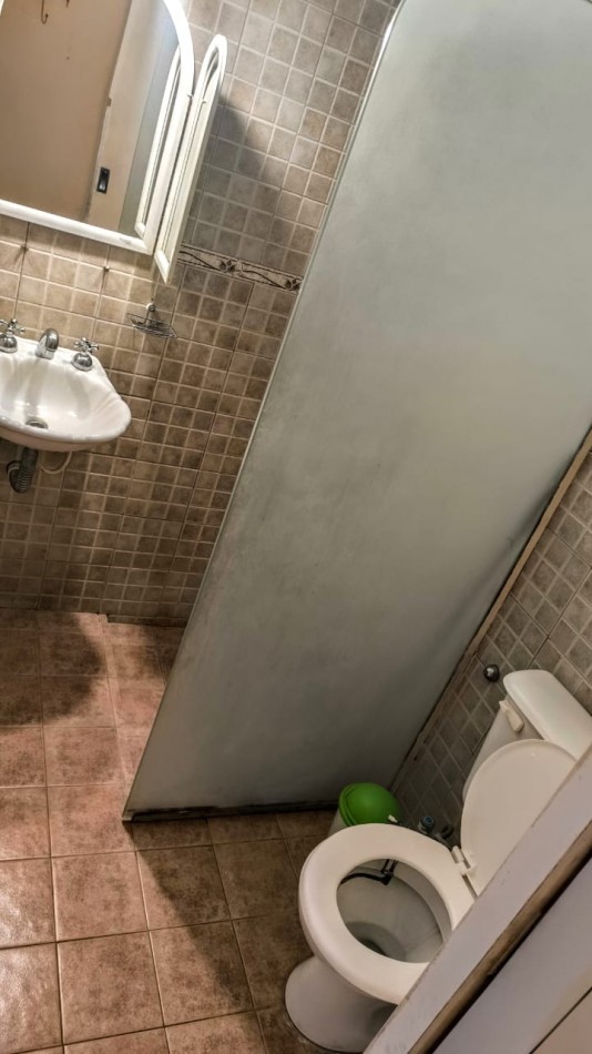 ALQUILO DEPTO AMOBLADO ANUAL -COMPLEJO JARDIN DEL LAGO-V. CARLOS PAZ A50MTRS COSTANERA-