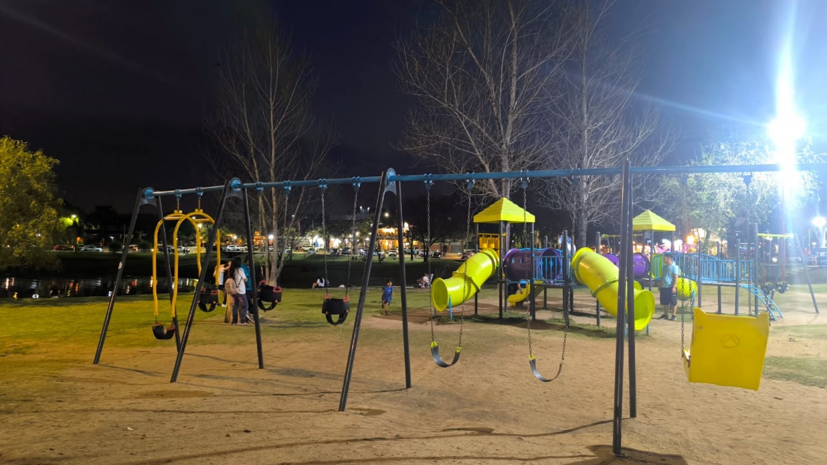 VENDO DEPTO EN V. CARLOS PAZ A50MTRS COSTANERA-2 DORM