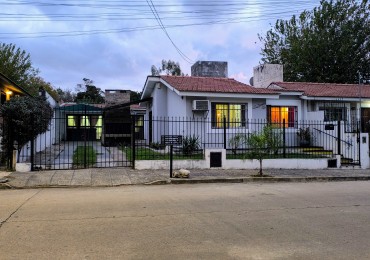 Oportunidad casa   de 3 dorm. en Villa Carlos Paz 