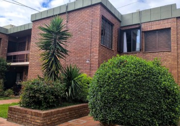 VENDO DEPTO EN V. CARLOS PAZ A50MTRS COSTANERA-2 DORM