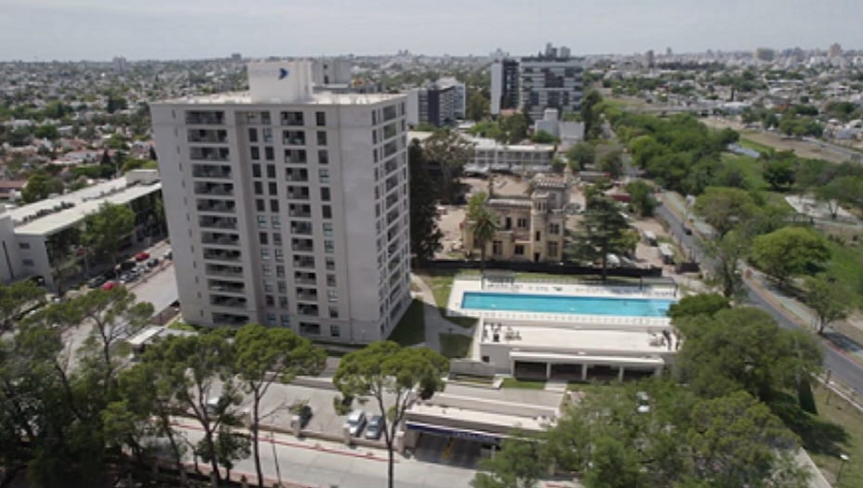 Venta de hermoso departamento en Condominio de lujo Opera Park 