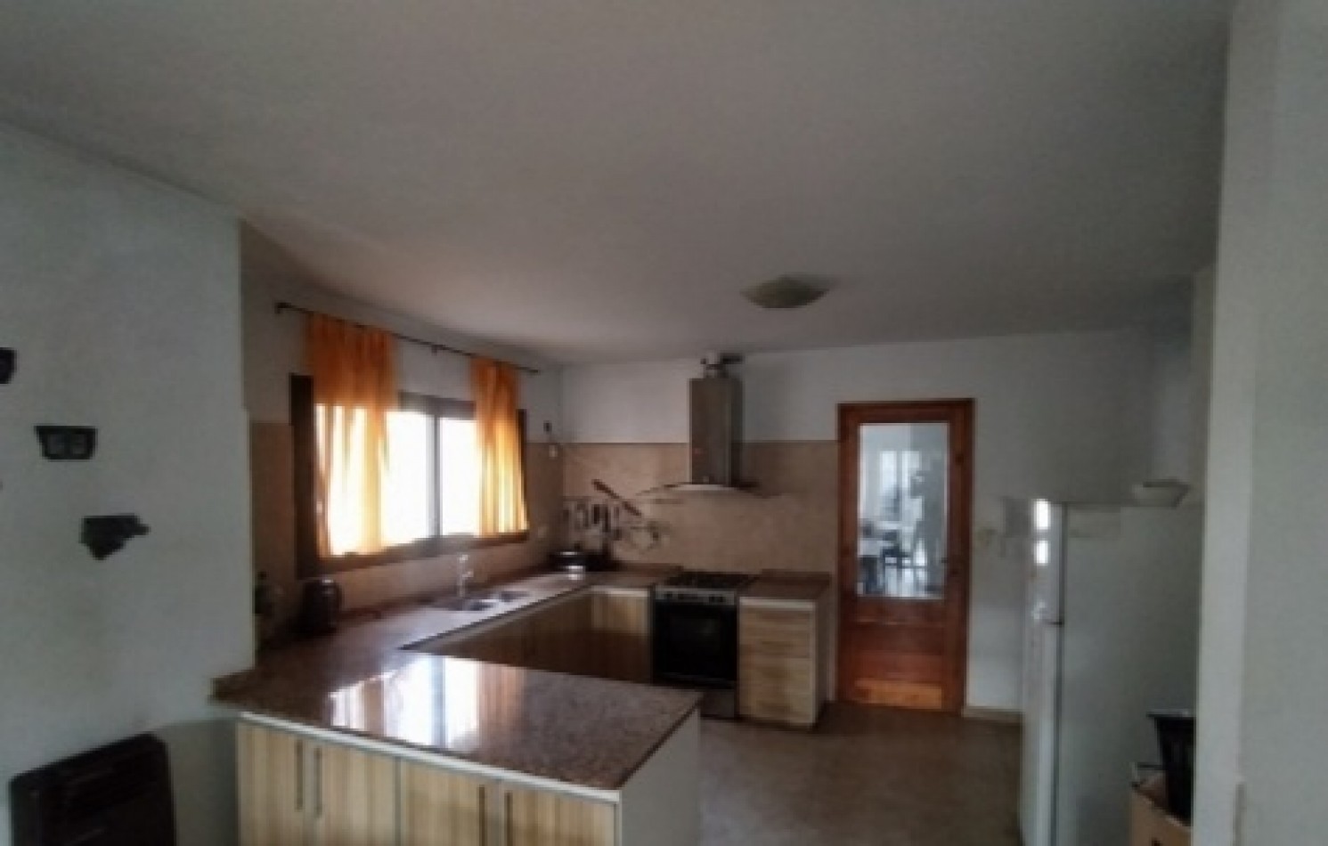 Casa en venta con 3 dormitorios- Arguello