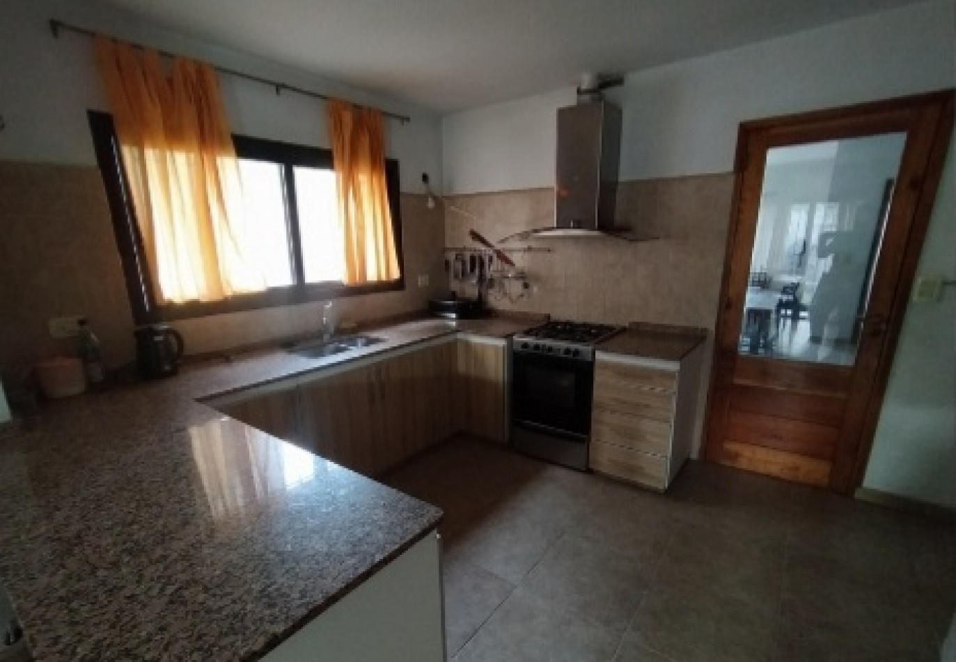 Casa en venta con 3 dormitorios- Arguello