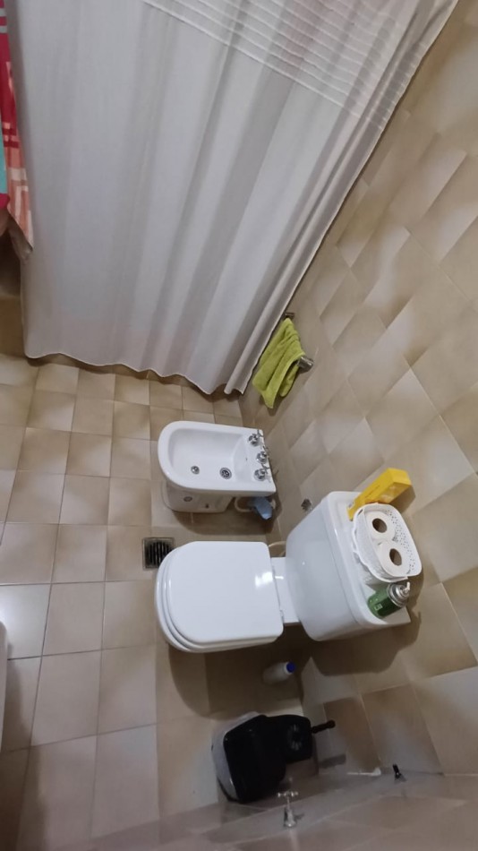 Se Vende departamento 3 dormitorios con cochera. Microcentro. Rio Cuarto, Cba.