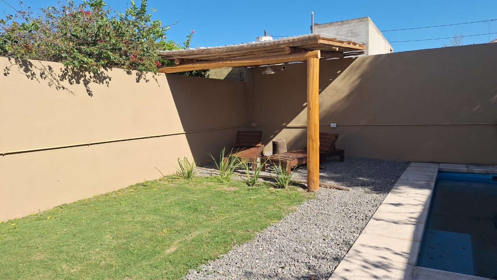 Casa en Venta de 1 dormitorio  - B° San Carlos de Horizonte  -Zona Sur