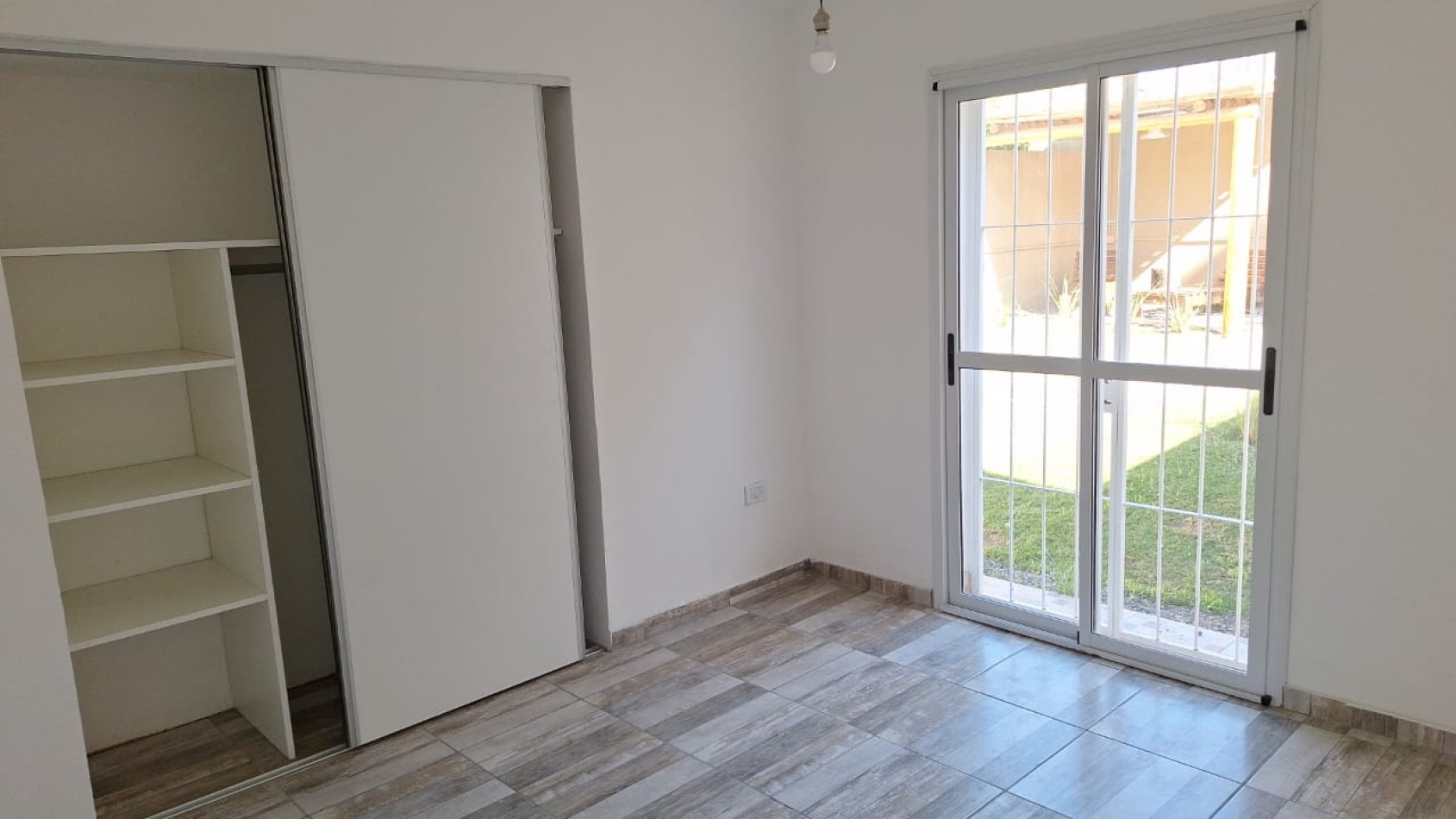 Casa en Venta de 1 dormitorio  - B° San Carlos de Horizonte  -Zona Sur