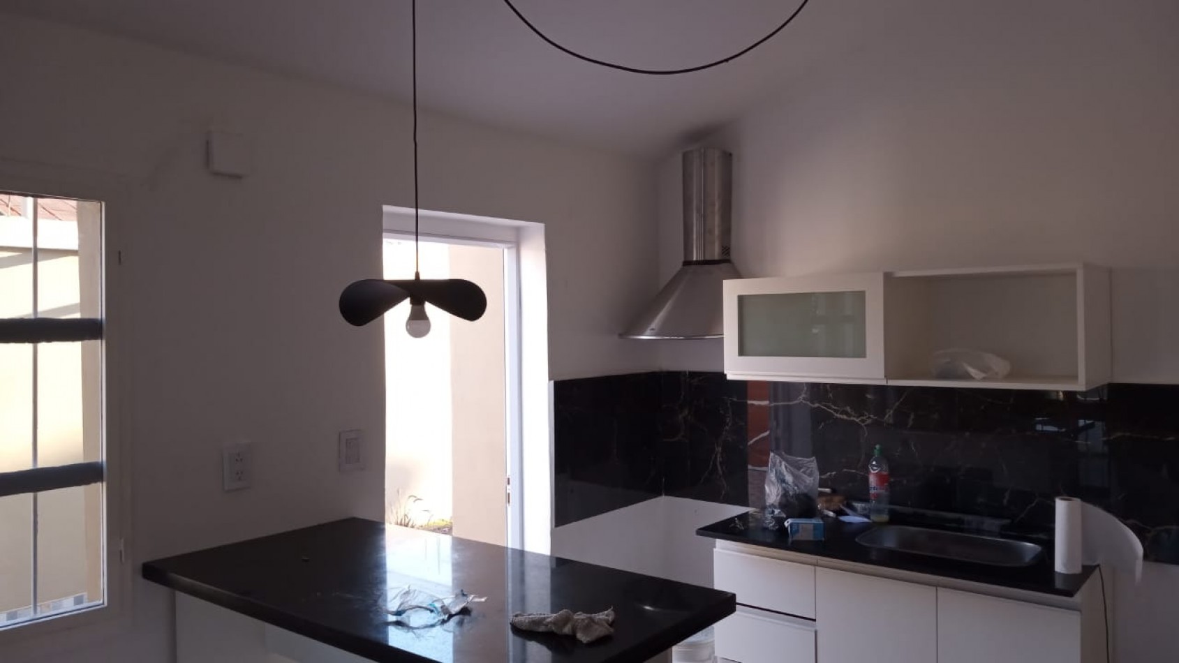 Casa en Venta de 1 dormitorio  - B° San Carlos de Horizonte  -Zona Sur